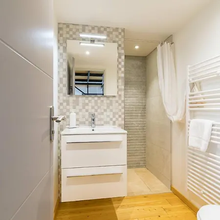 Le Corbeau Et Le Homard, Un Vrai Havre De Paix Apartment Dijon Exterior photo