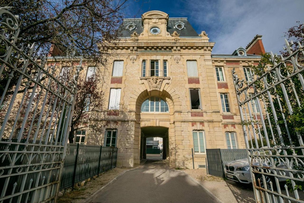 Le Corbeau Et Le Homard, Un Vrai Havre De Paix *